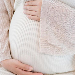 我们看到订阅业🖍务有着🧡强劲的吸🎗引力，并正在创新👨‍👦🇦🇸以满足消费者的需🇾🇹